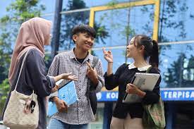 Kenapa Banyak Orang Masih Memilih Kuliah untuk Masa Depan Mereka
